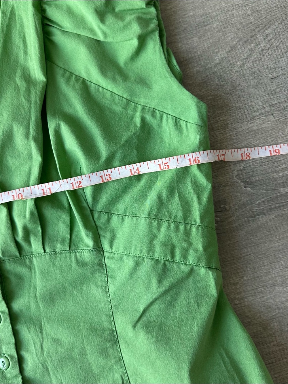 Dalia Green Button-Front Ruffle Sleeve Women's Top Sleeveless - Picture 3 of 6